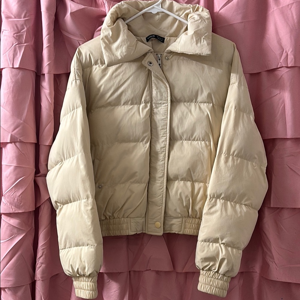 Women SHEIN Cream Puffer Jacket